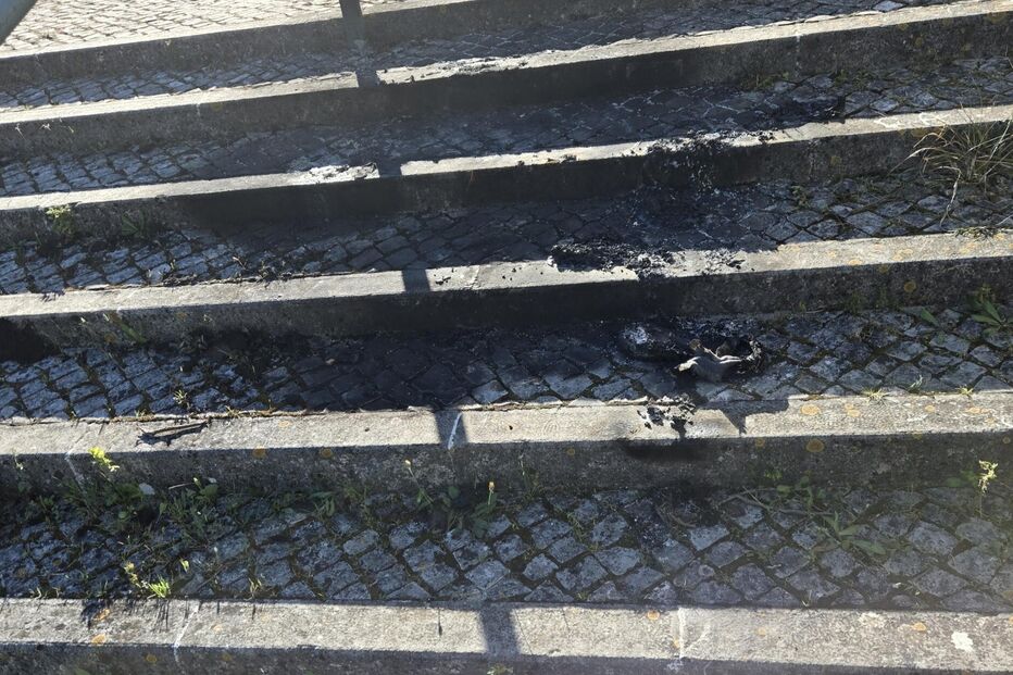 Corpo carbonizado encontrado em Almada