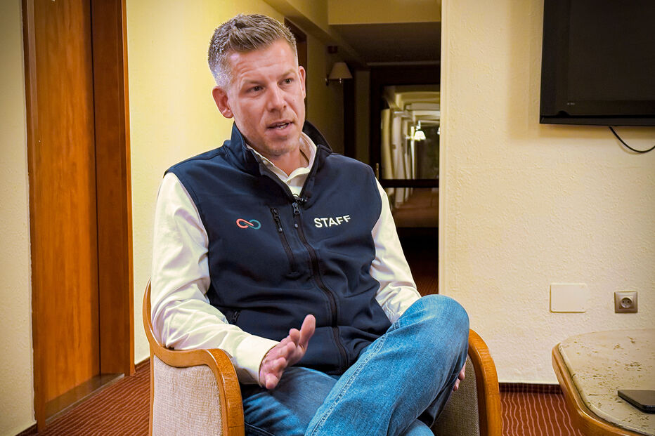  Péter Magyar, líder da oposição húngara