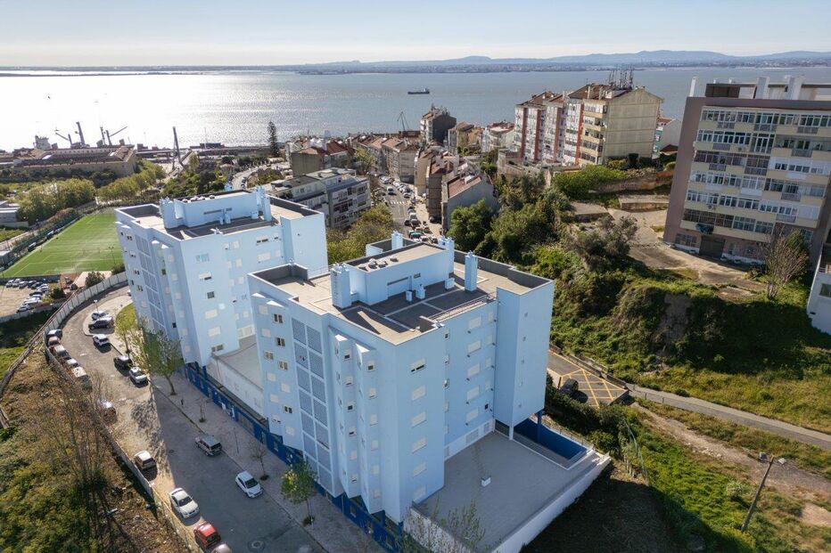 Concluídas obras de melhoria em edifícios na Alta de Lisboa, Vale de Santo António e Olaias