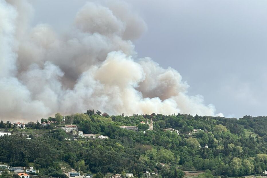 Incêndio deflagra em Braga 