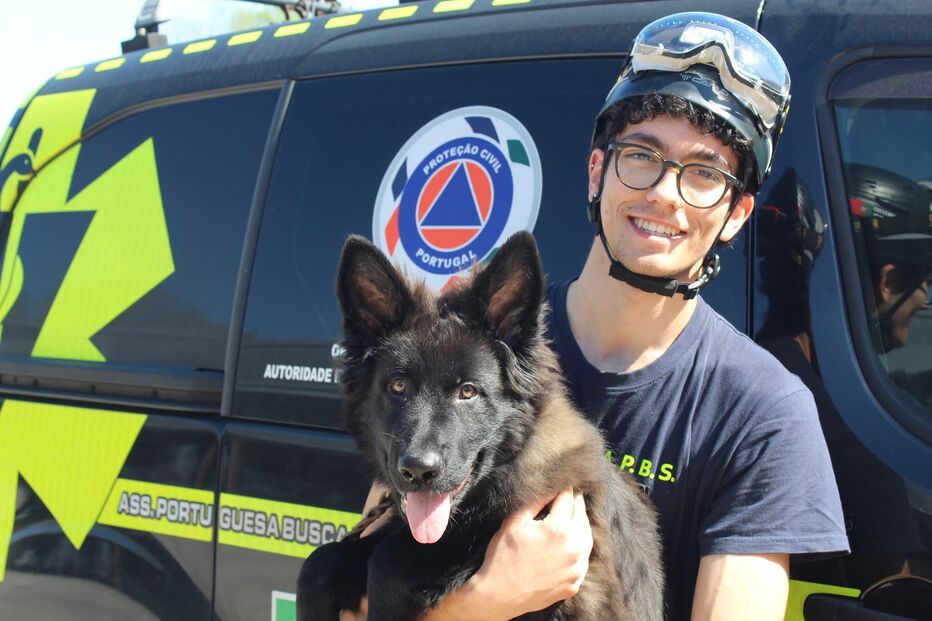 Pastor alemão ‘Wargs’ reforça equipas de busca e resgate