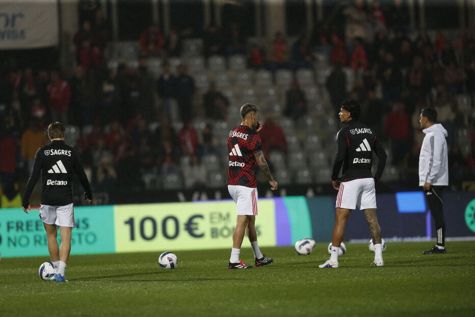 Benfica prepara jogo com Casa Pia com opções de Mourinho e Pacheco