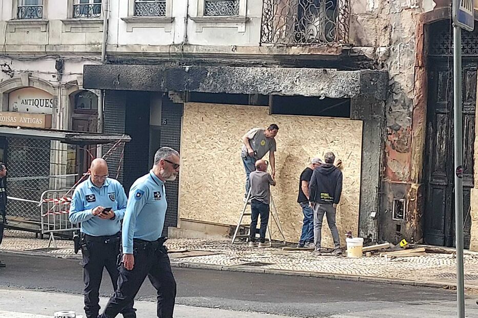 Incêndio em Coimbra: Edifício interditado após acidente e famílias desalojadas