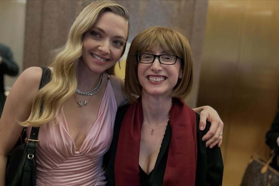 Freida McFadden e Amanda Seyfried