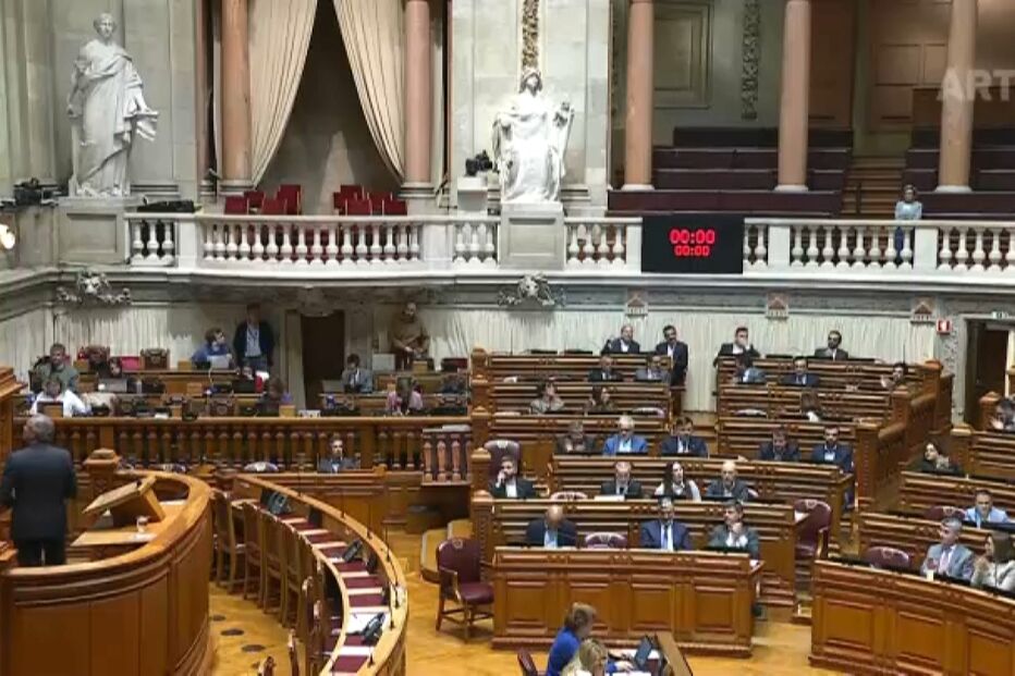 Parlamento debate aumento do custo de vida em dia de valor recorde do preço do cabaz essencial