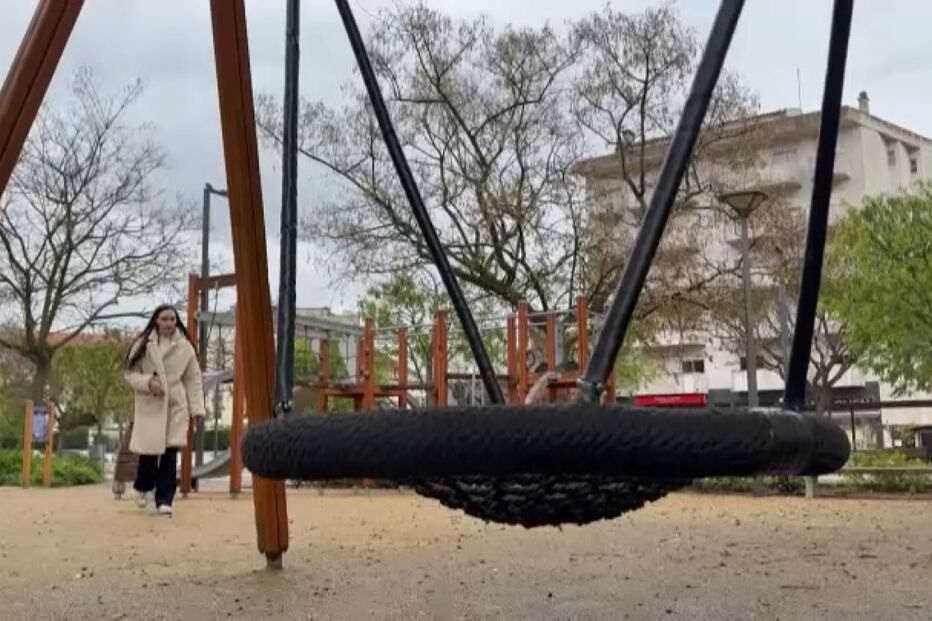 'Alguém tem dúvidas de que é a minha filha': Mãe de bebé de 7 meses desespera sem conseguir certidão de nascimento