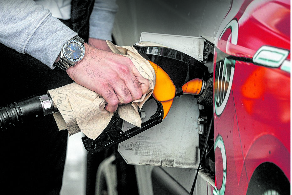 Combustíveis descem segunda-feira