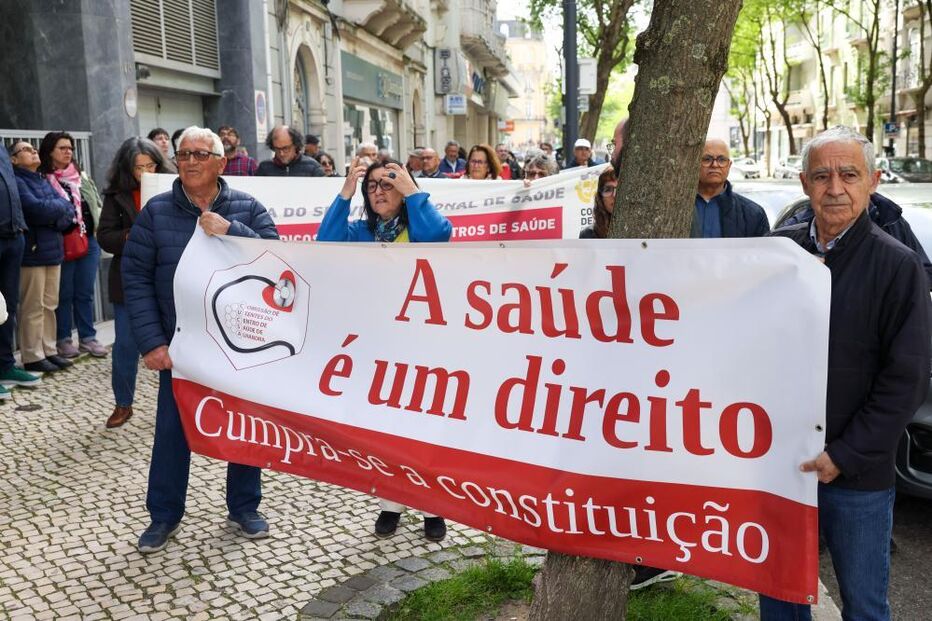 Cinco dezenas manifestaram-se em Lisboa pela continuidade das urgências de obstetrícia