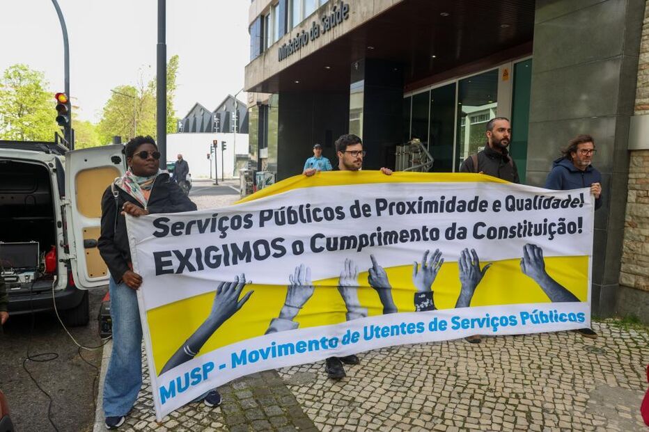 Cinco dezenas manifestaram-se em Lisboa pela continuidade das urgências de obstetrícia