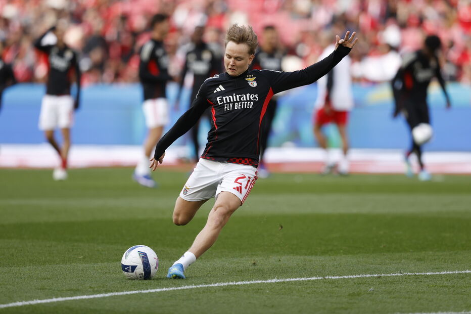 Benfica recebe este domingo o Nacional