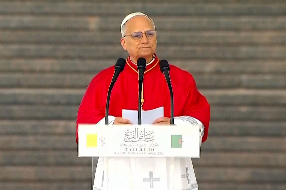 Papa Leão XIV discursa na Argélia e apela à paz mundial.
