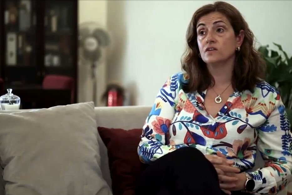 'Foi por pressão': mãe de jovem que ficou acamado após vacina contra a Covid-19 explica porque avançou com a vacinação