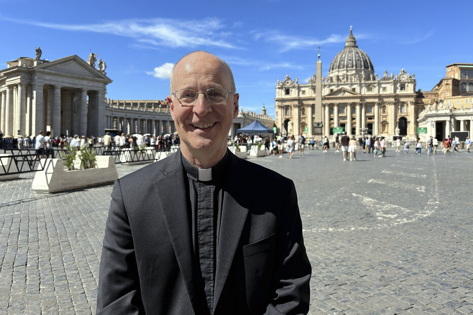 Padre jesuíta norte-americano James Martin