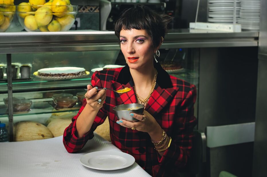 Joana Barrios reage com humor a insulto na rua e pede investigação