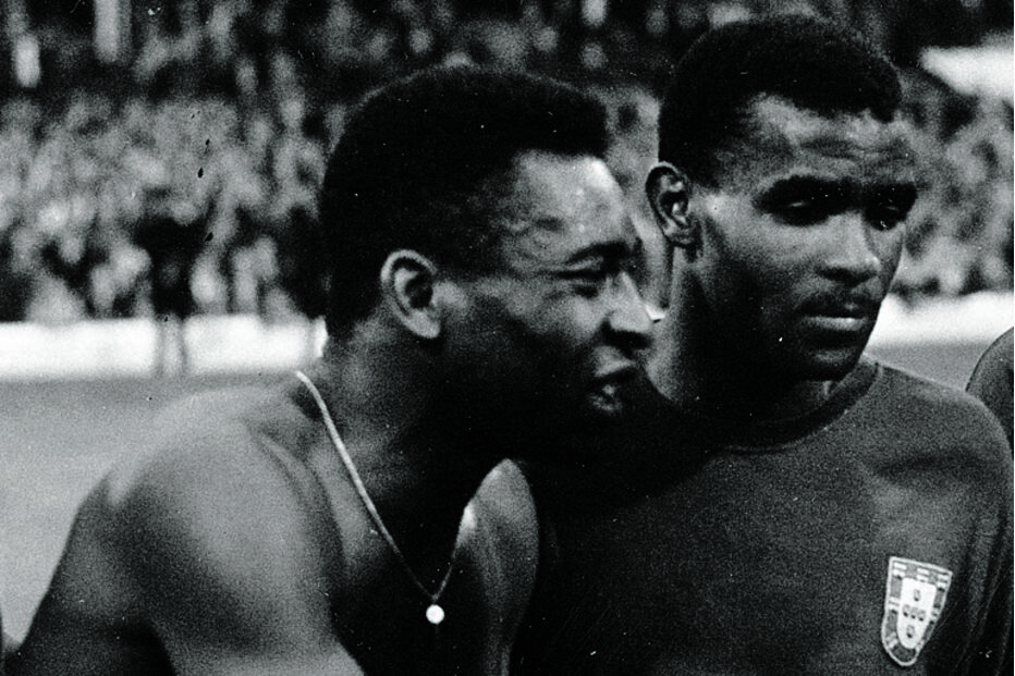 Pelé e Vicente Lucas juntos num jogo de futebol
