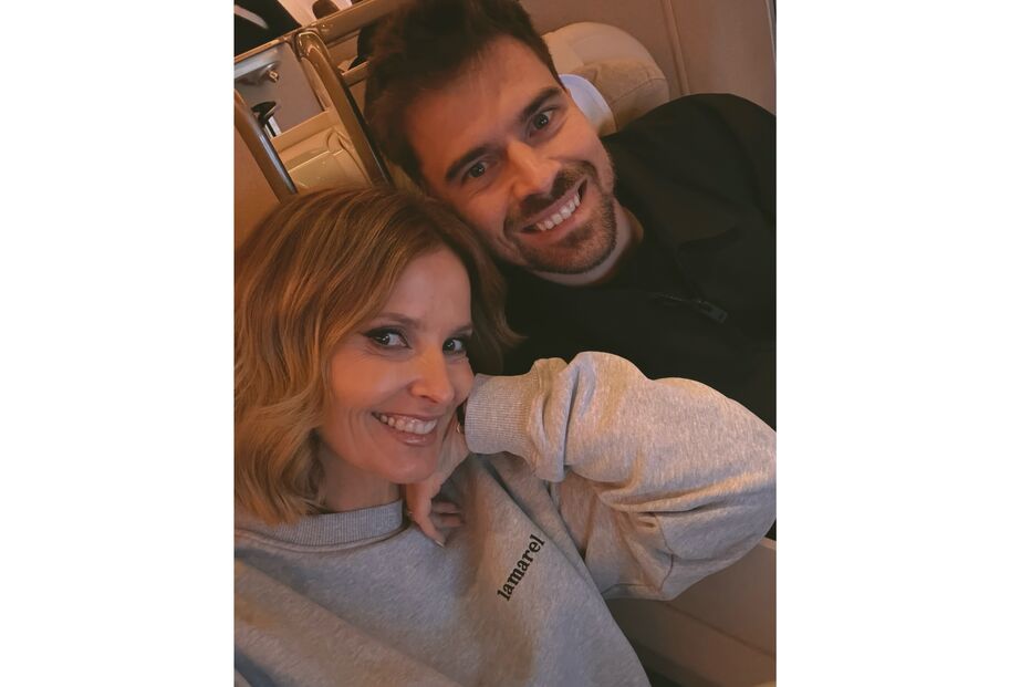 Cristina Ferreira surge sorridente numa selfie com o namorado