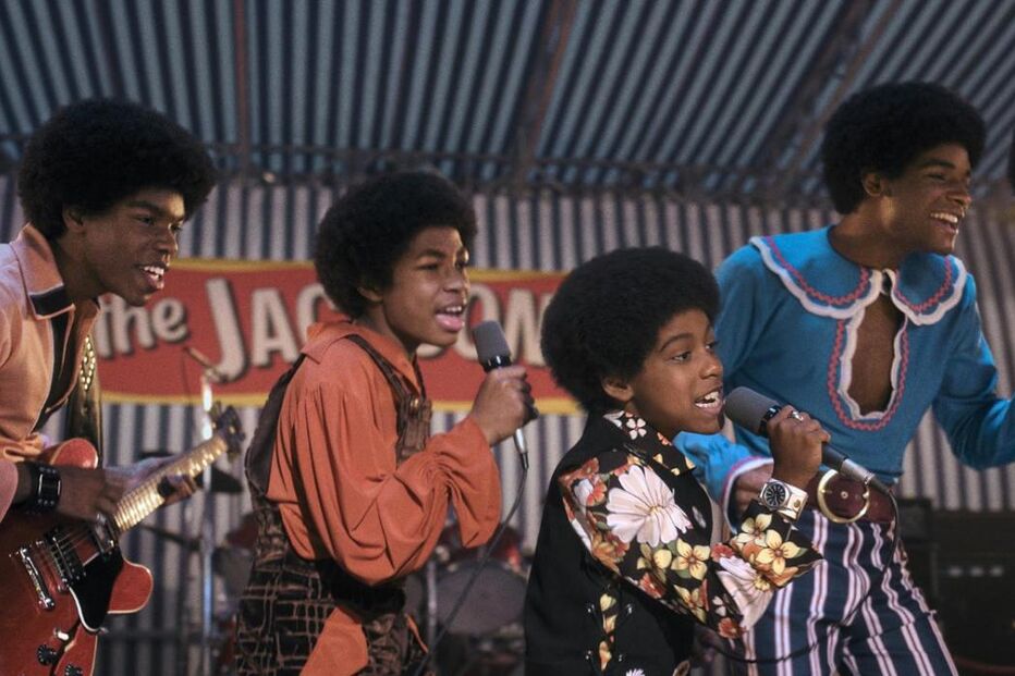 The Jackson 5 atuam com energia num concerto