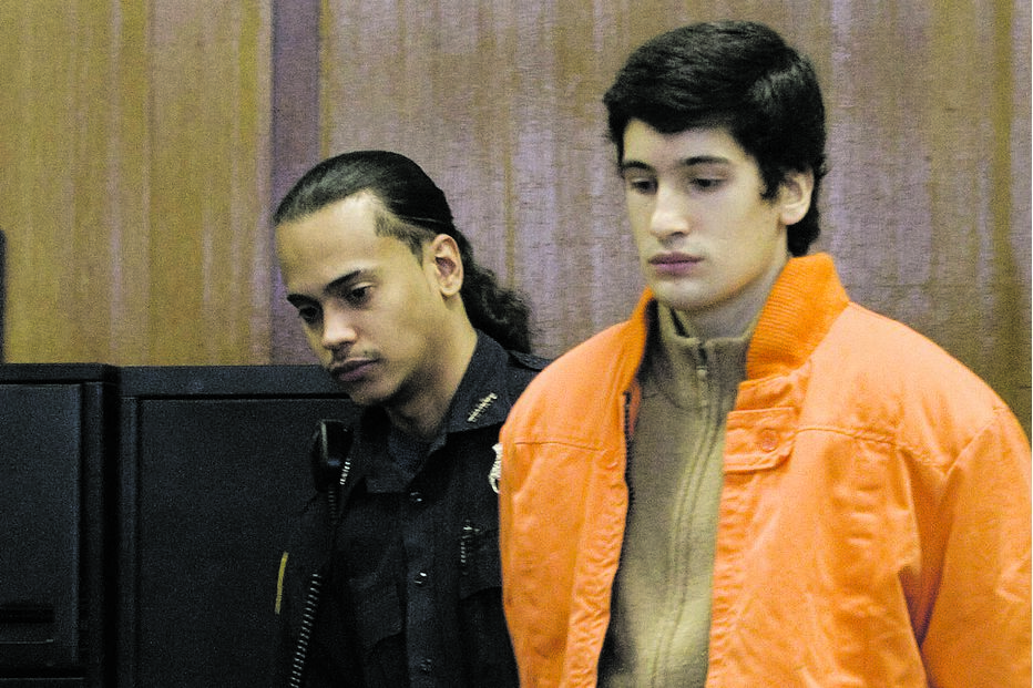 Renato Seabra surge em tribunal, após a morte de Carlos Castro em Nova Iorque