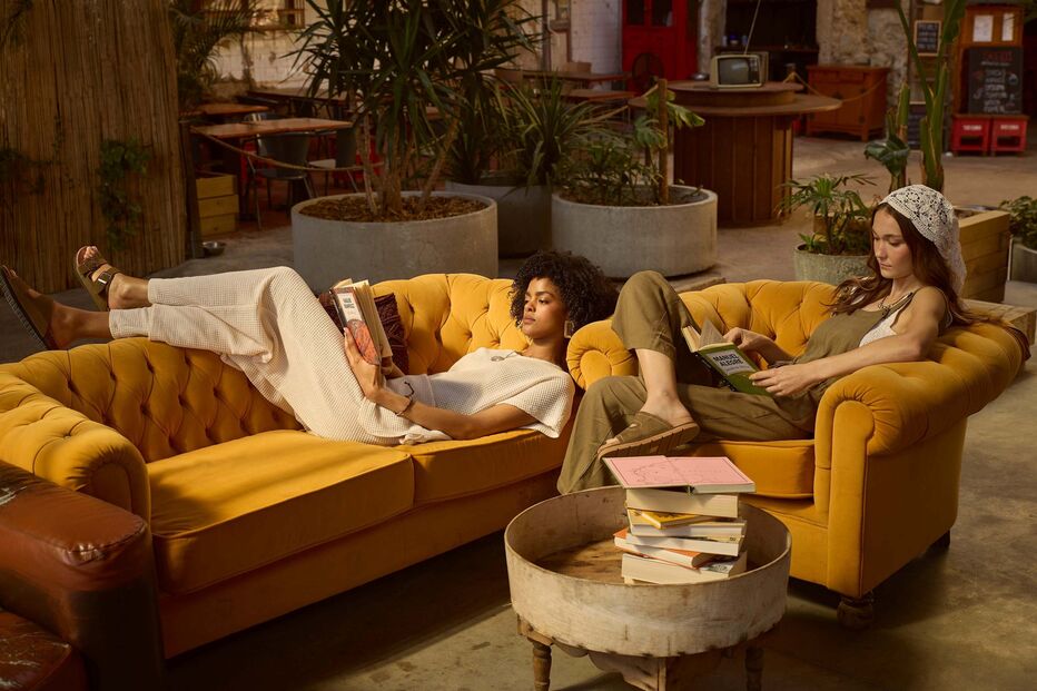 Natura apresenta lookbook verão 2026 com leitura e inspiração para sair da zona de conforto