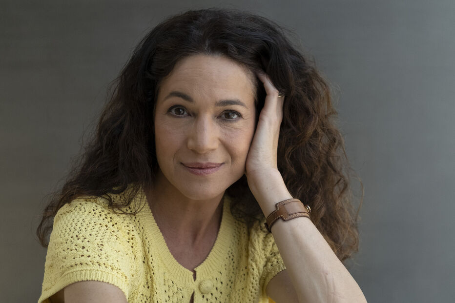 Paula Neves protagoniza dois espetáculos e grava a novela 'A Madrasta' para a TVI