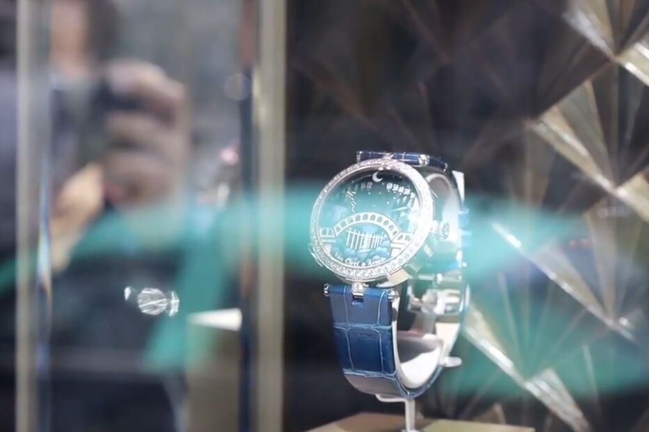 Grupo aponta arma à cabeça para roubar relógios valiosos em Lisboa