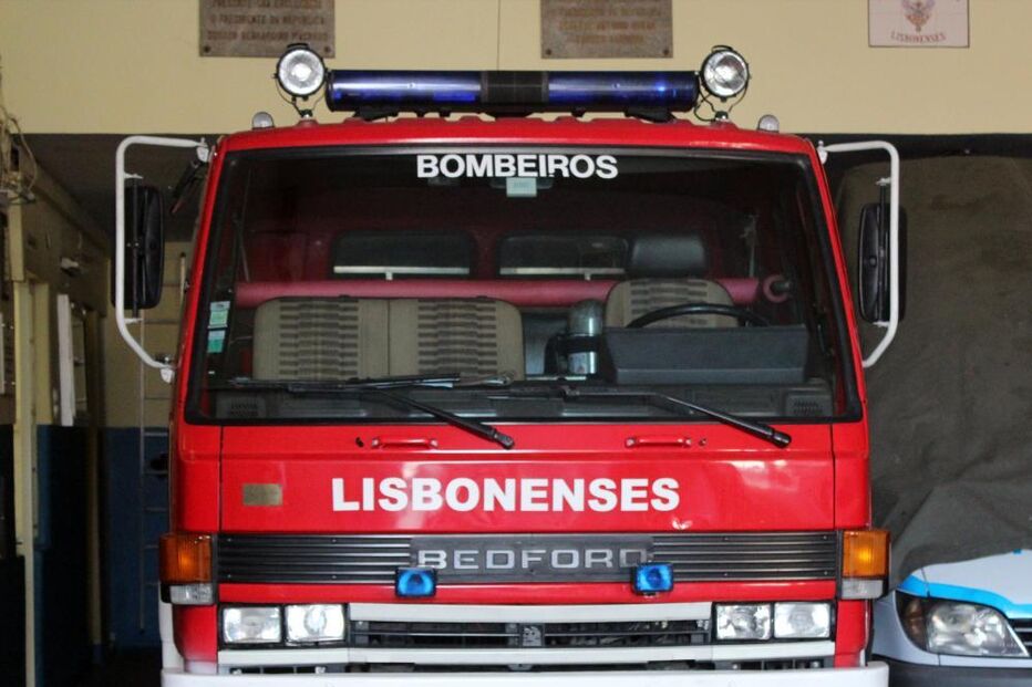 Camião dos Bombeiros Lisbonenses, corpo de bombeiros na Câmara de Lisboa
