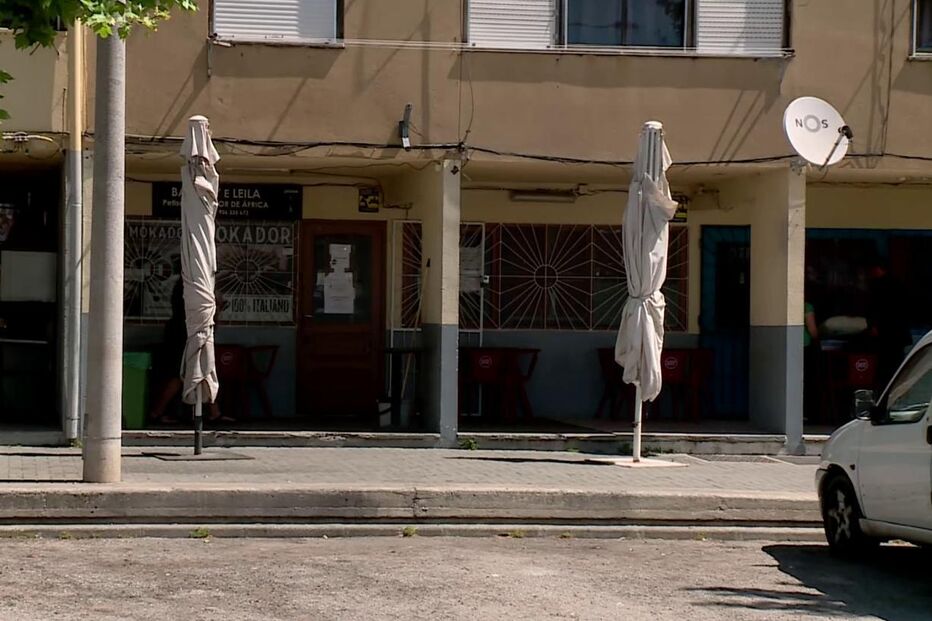 Homem baleado na Moita, Fonte da Prata, é levado ao hospital. PJ investiga