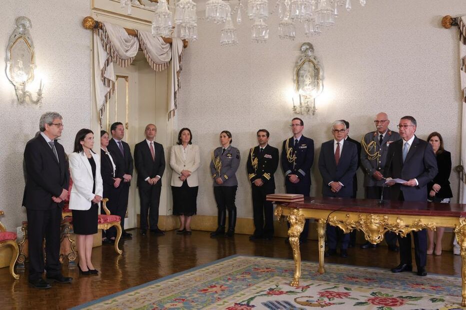 António José Seguro deu posse aos novos representantes da República para os Açores e Madeira