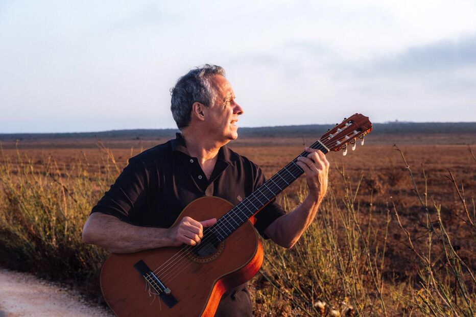 João Afonso lança 'Todo Tempo', disco com poemas de Gedeão, Sena e Craveirinha