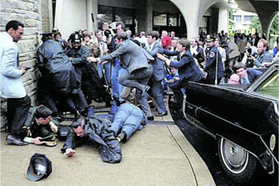 Ronald Reagan foi alvejado 