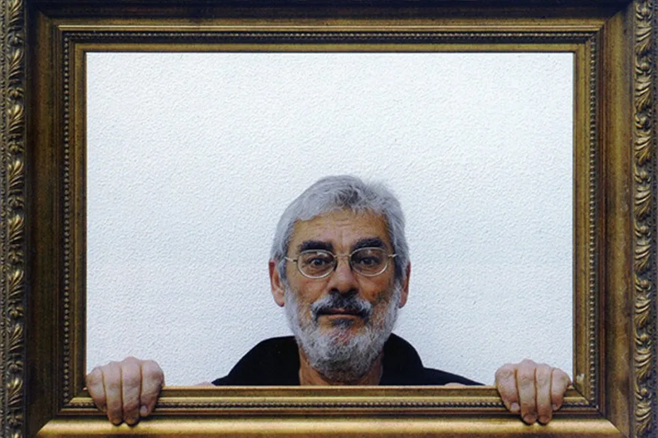 Homenagem a José Santa-Bárbara, designer de capas de José Afonso e do logótipo da CP, falecido aos 89 anos