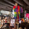 <![CDATA[ Chuva não trava desfile do Orgulho LGBTQ+ em Bangkok ]]>