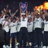 <![CDATA[ PSG celebra novo título europeu com milhares de adeptos e presidente francês ]]>