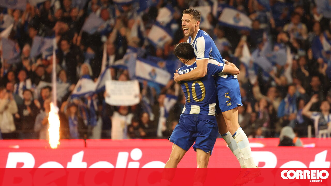 FC Porto beats Alverca and is crowned National Champion