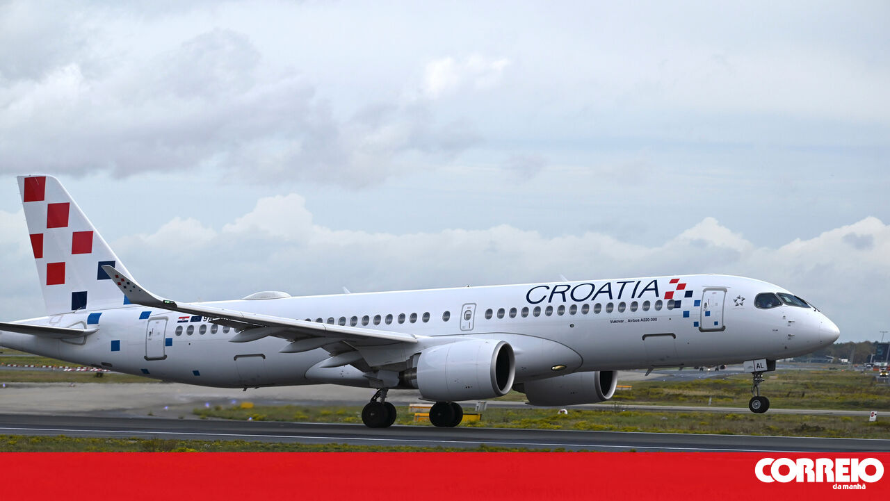 Companhia Aérea Corta 5% dos Voos na Época Alta