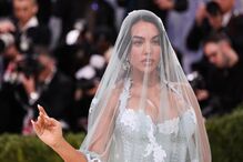 Georgina Rodríguez homenageia Nossa Senhora de Fátima na Met Gala 