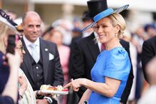 Kate marca presença numa receção no jardim do Palácio de Buckingham