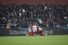 Roni marca para o AVS frente ao FC Porto, em jogo da Liga Portugal Betclic
