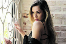 Miss Portugal põe dinheiro do ‘porno’ no futebol