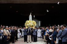 Fátima durante a Procissão de Despedida nas cerimónias religiosas da peregrinação no Santuário de Fátima, em Oureme, Portugal, 13 de maio de 2026