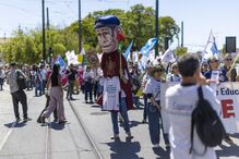 Fenprof leva milhares de professores à rua em protesto