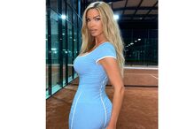 Alicia Douvall 