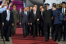 Vladimir Putin chega a Pequim para reunir com Xi Jinping