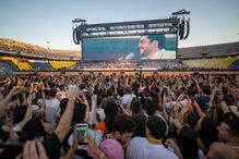 O cantor Bad Bunny durante o seu concerto no Estadi Olímpic Lluís Companys, a 22 de maio de 2026, em Barcelona, Catalunha (Espanha).