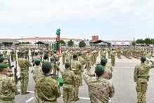 Cerimónia presenciada por milhares