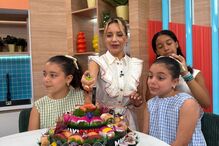 Celebraram o aniversário da apresentadora com surpresas e a presença das filhas