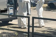 Polícia Judiciária no local de tiroteio junto a creche no Monte da Caparica 