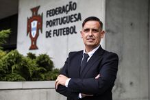 Pressão de FC Porto e Benfica ameaça líder da arbitragem