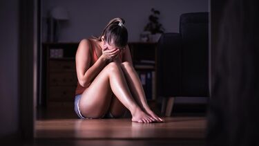 Avó obriga a neta a tocar-lhe e a fazer vídeos pornográficos
