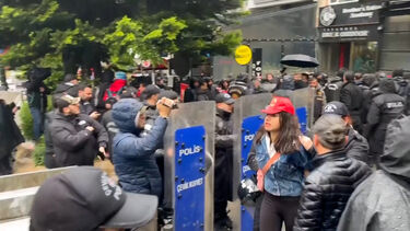Polícia turca detém manifestantes do Dia do Trabalhador